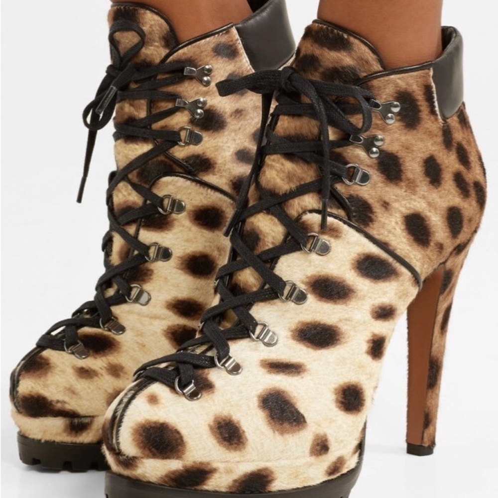 NWB Alaia Trekking Bootie Animal Print Lace-Up Heeled Boots